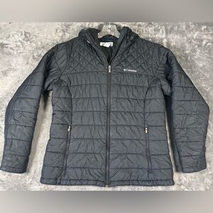 Columbia Women’s Hooded Puffer Coat, Size Large.